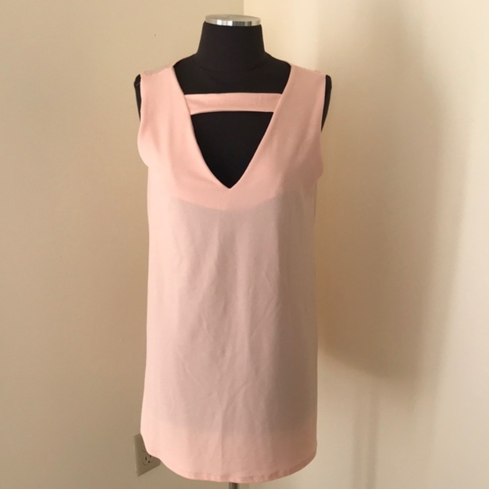 NWT! BOOHOO size 8 zena cut blush shift dress